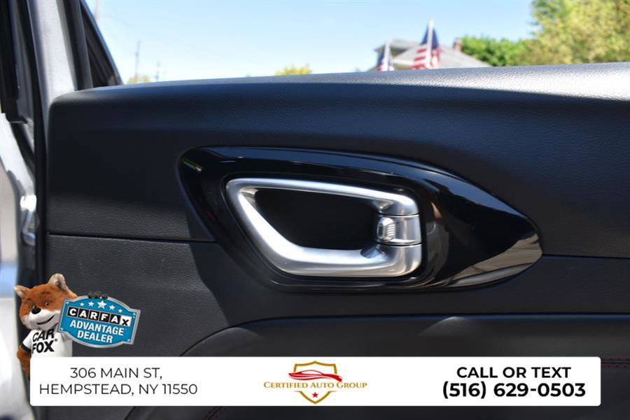Used 2025 Jeep Compass Trailhawk AWD/4WD image 27