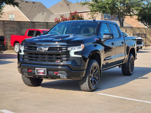Used 2025 Chevrolet Silverado 1500 LT Trail Boss w/ Convenience Package II AWD/4WD image 11