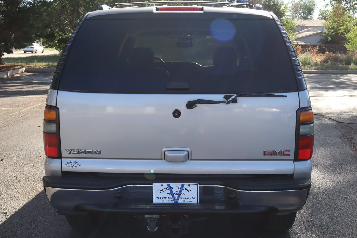 Used 2005 GMC Yukon SLT w/ SLT Preferred Equipment Group AWD/4WD image 6