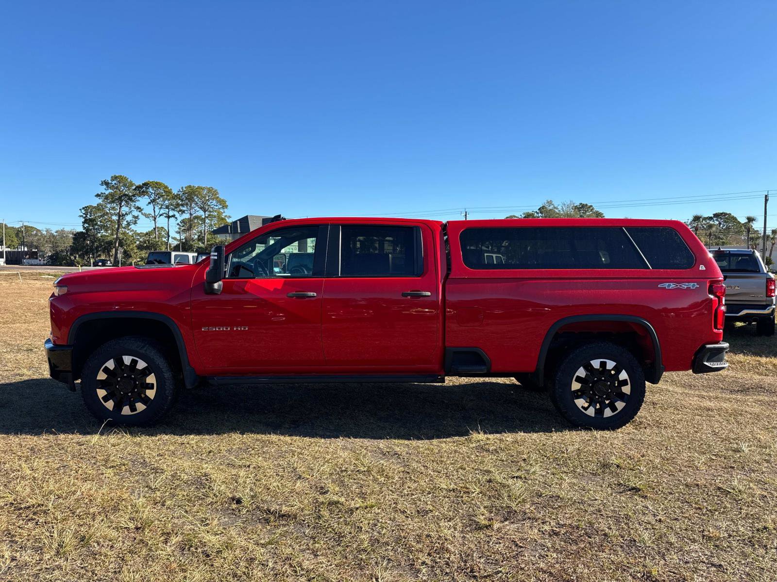 Used 2020 Chevrolet Silverado 2500 Custom w/ Custom Value Package image 6