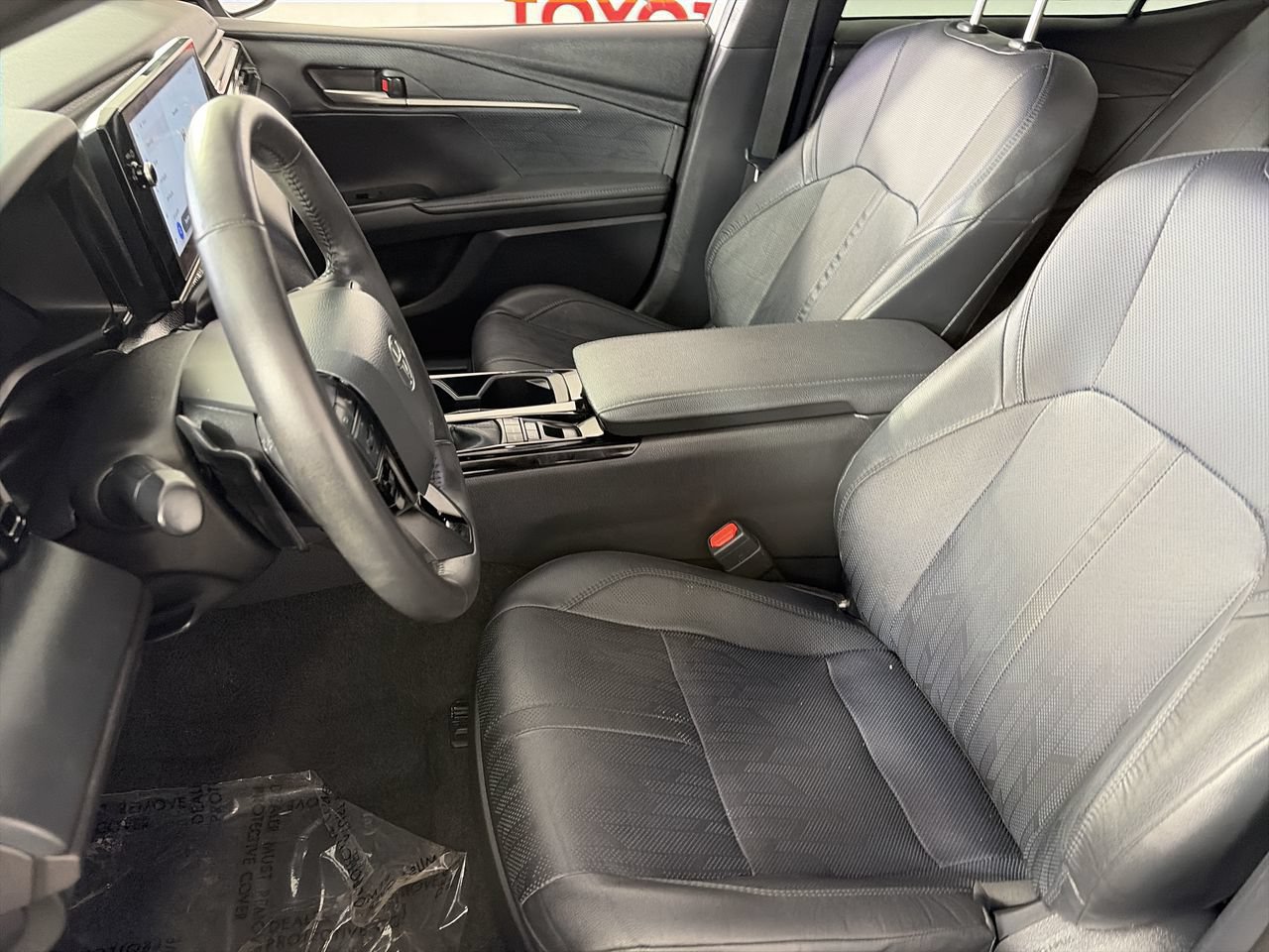 Used 2025 Toyota Camry XSE FWD image 20