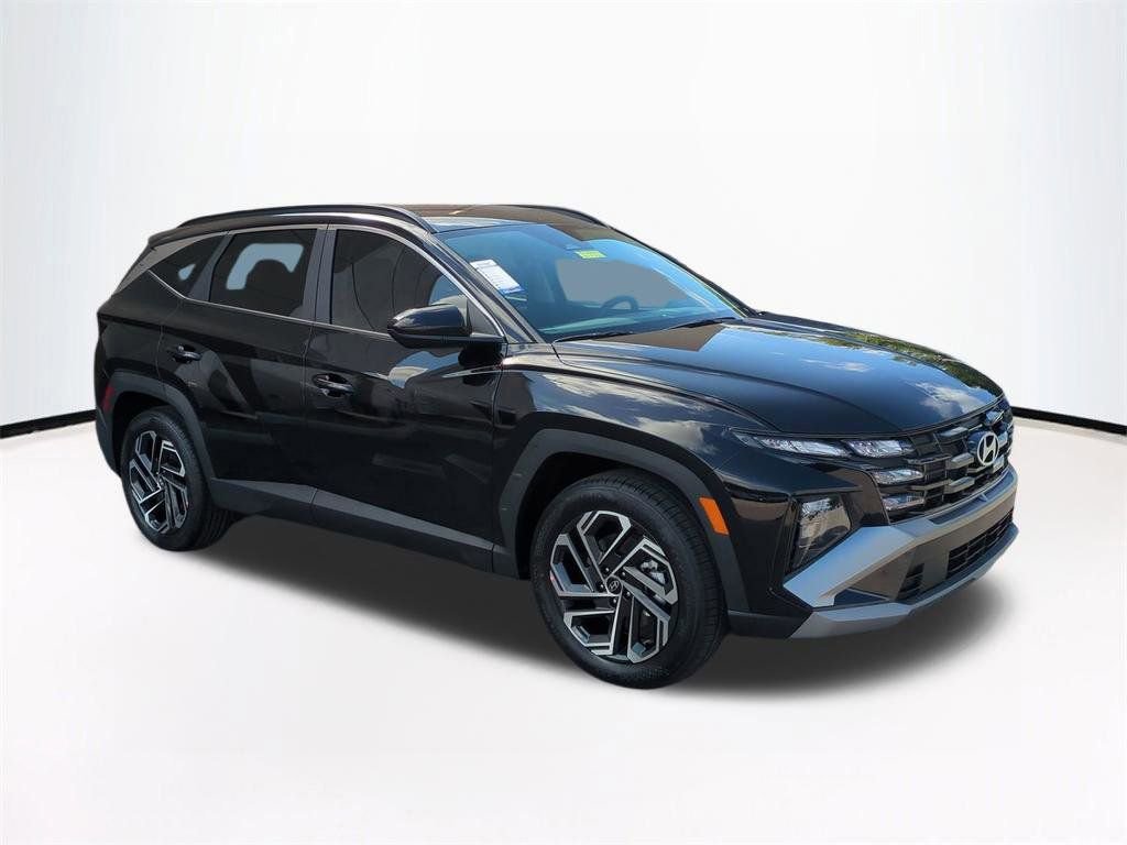 New 2026 Hyundai Tucson SEL Plus FWD image 2