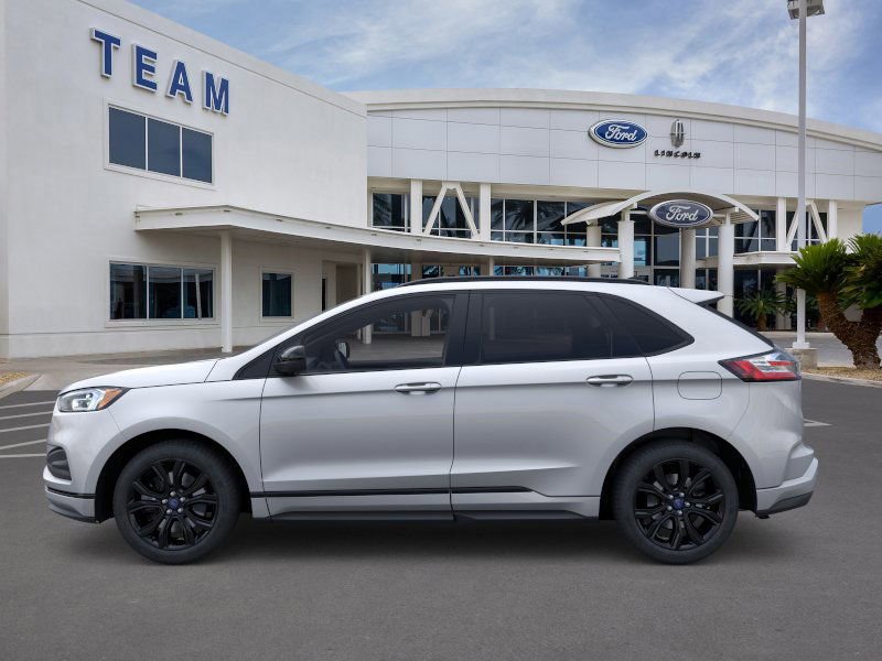 New 2024 Ford Edge SE w/ Black Appearance Package image 3