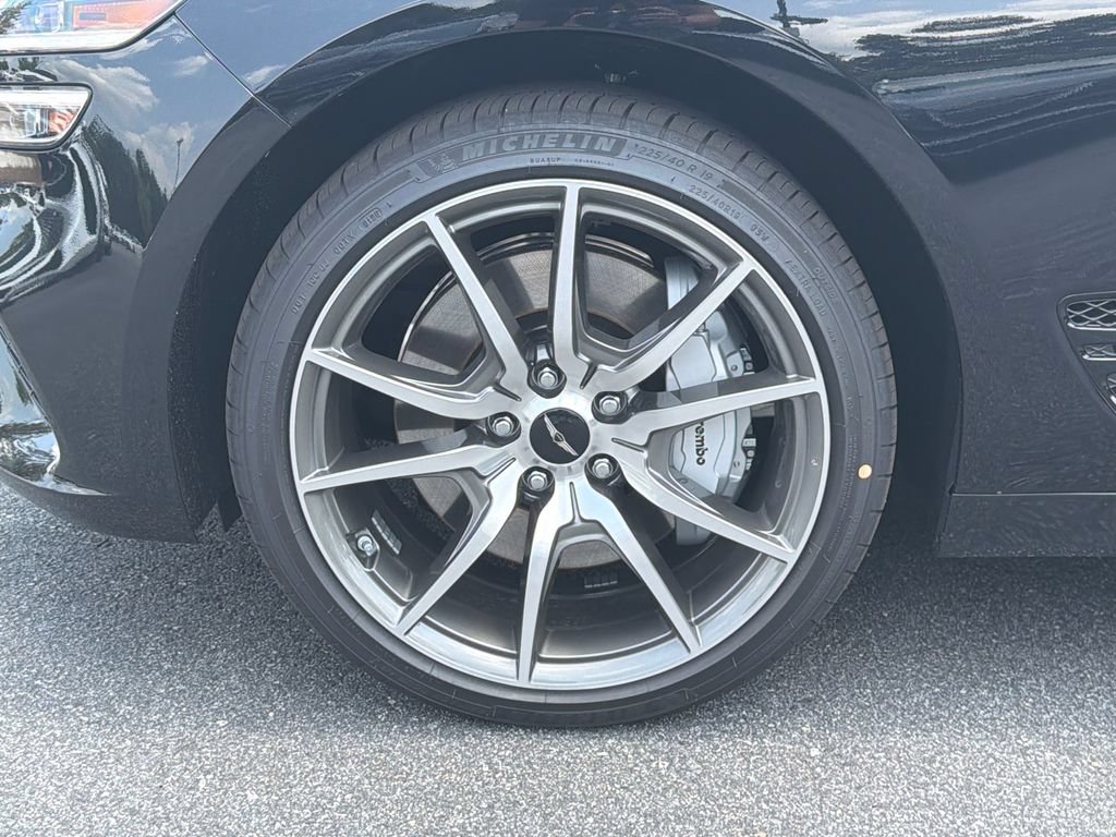 New 2026 Genesis G70 2.5T RWD image 13
