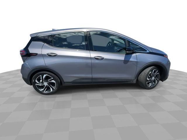 Certified 2023 Chevrolet Bolt LT w/ Infotainment Package FWD image 9