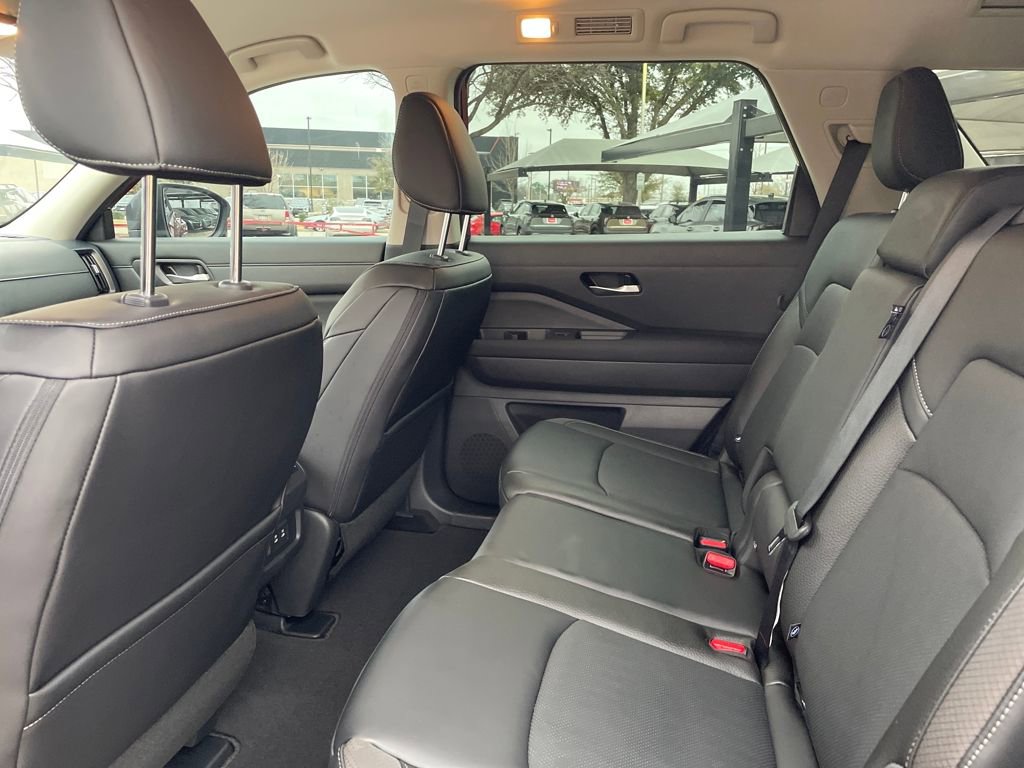 New 2026 Nissan Pathfinder SL AWD/4WD image 32