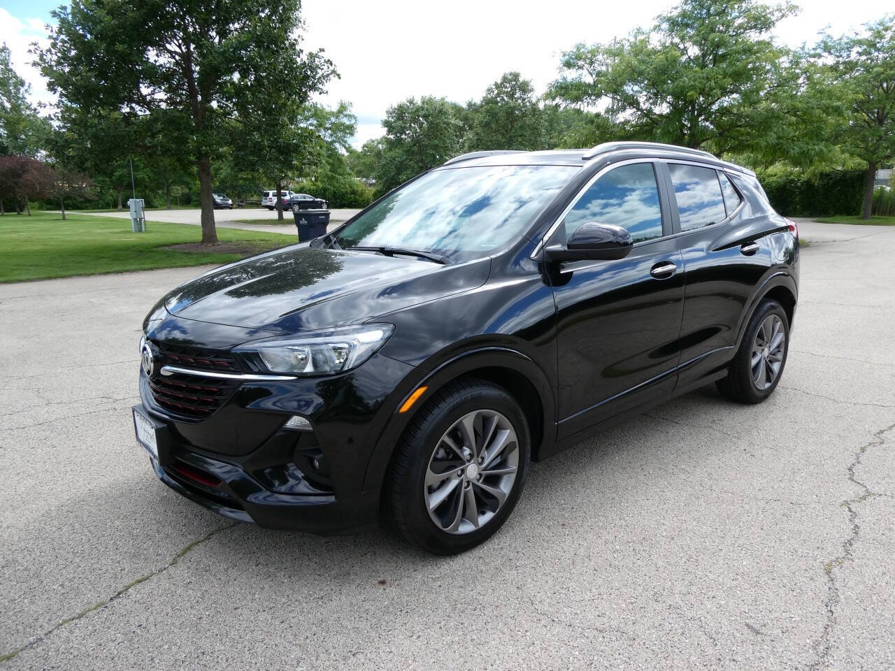 Used 2020 Buick Encore GX Select w/ Sport Touring Package FWD image 1