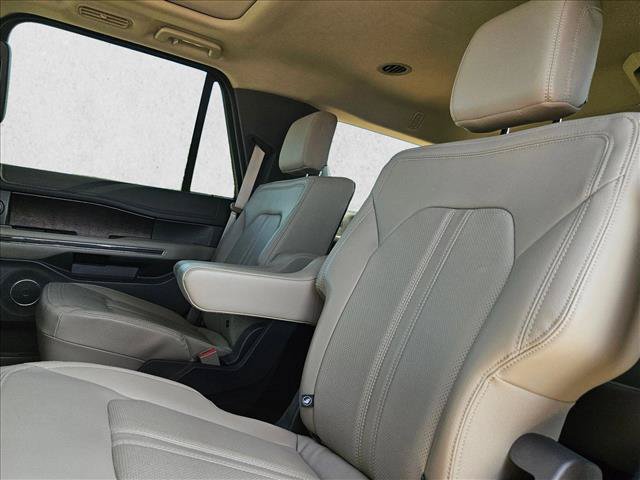 Used 2021 Ford Expedition Limited RWD image 19