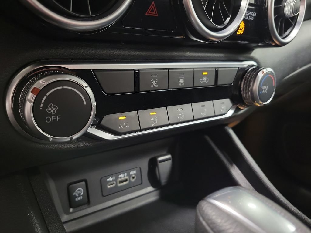 Used 2024 Nissan Sentra SV FWD image 19