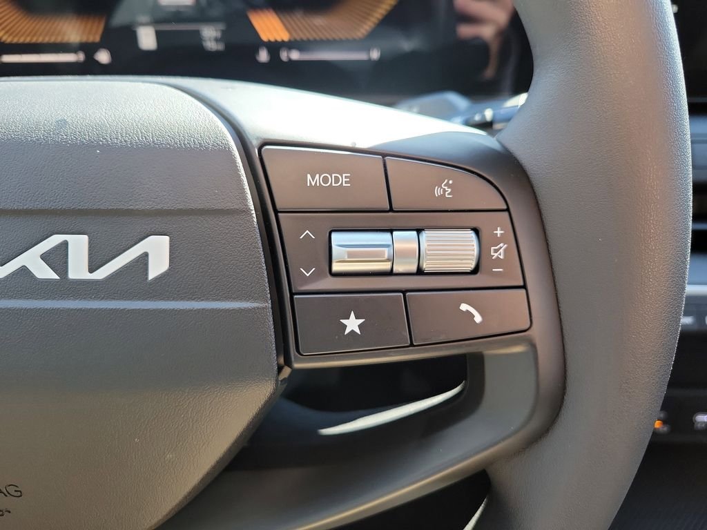 New 2026 Kia K4 LXS image 26