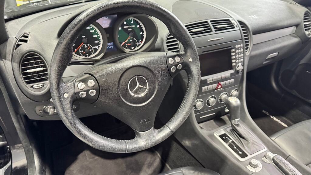 Used 2006 Mercedes-Benz SLK 55 AMG image 16