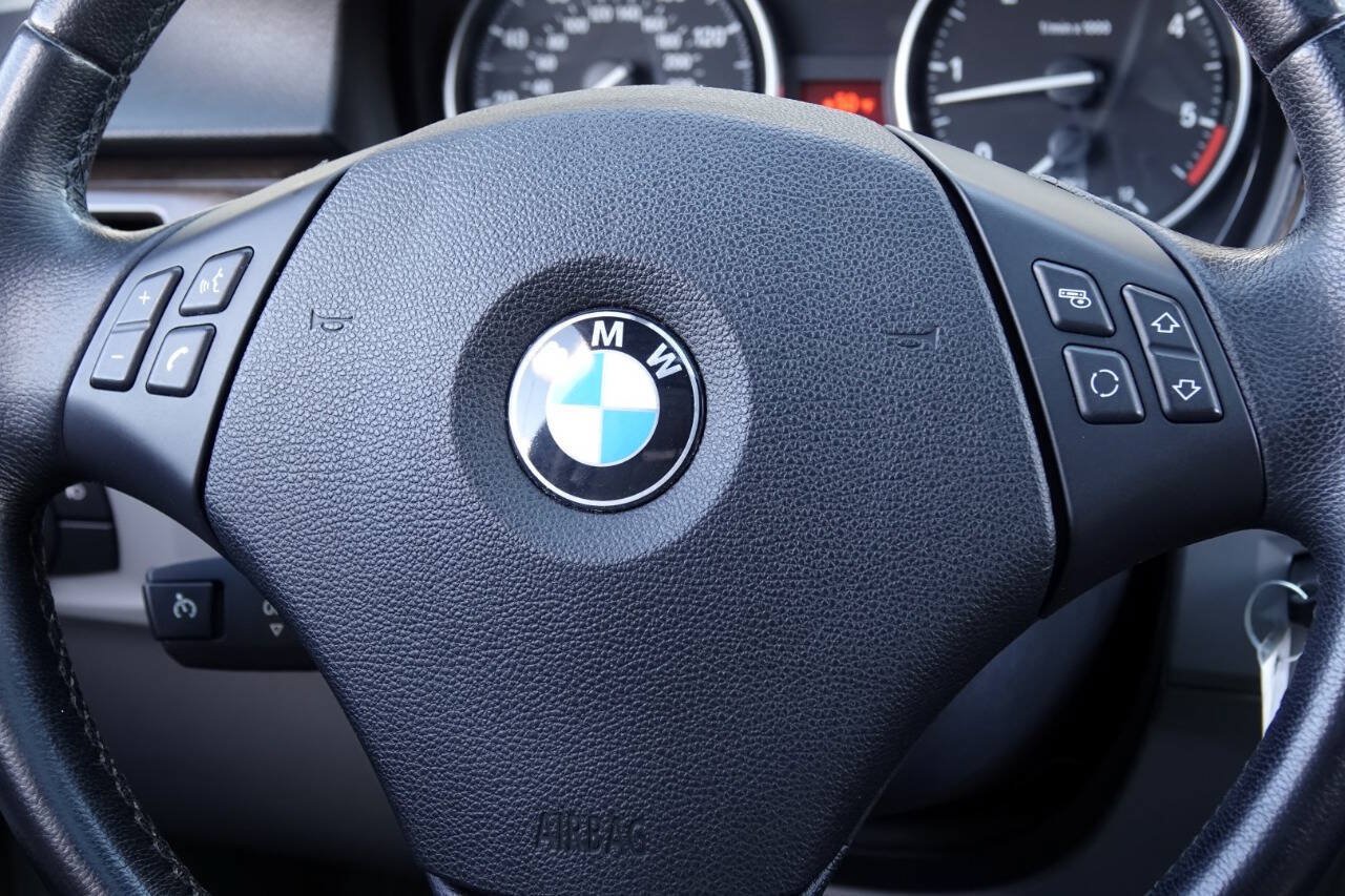 Used 2011 BMW 335d Sedan RWD image 72