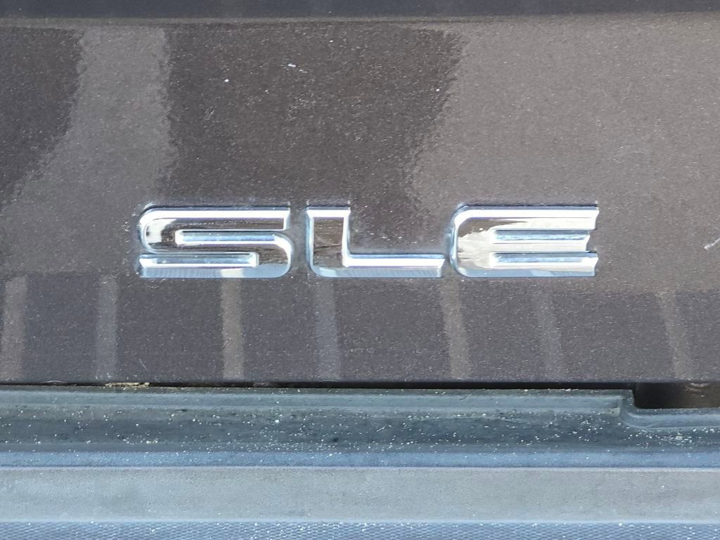 Used 2015 GMC Sierra 1500 SLE w/ SLE Value Package image 31