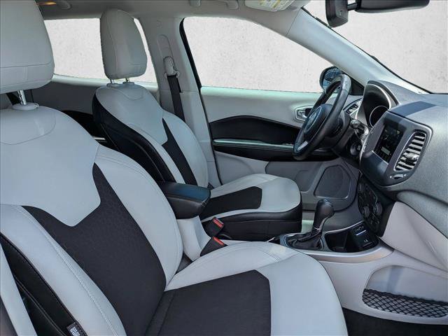 Used 2021 Jeep Compass Latitude w/ Convenience Group FWD image 20