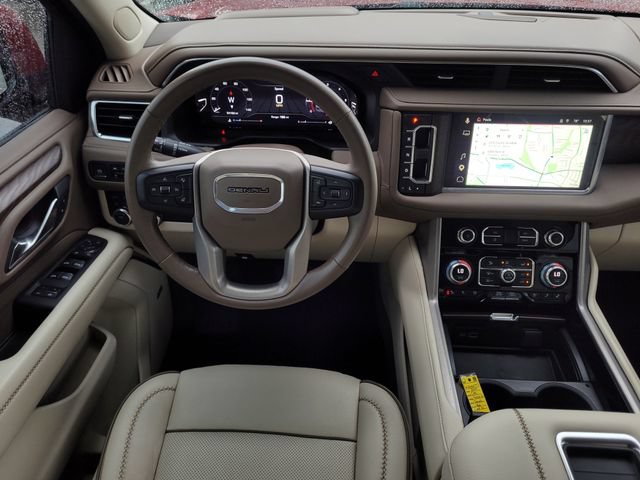 Used 2024 GMC Yukon XL Denali AWD/4WD image 13