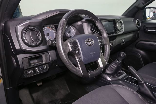 Used 2019 Toyota Tacoma TRD Off-Road AWD/4WD image 19