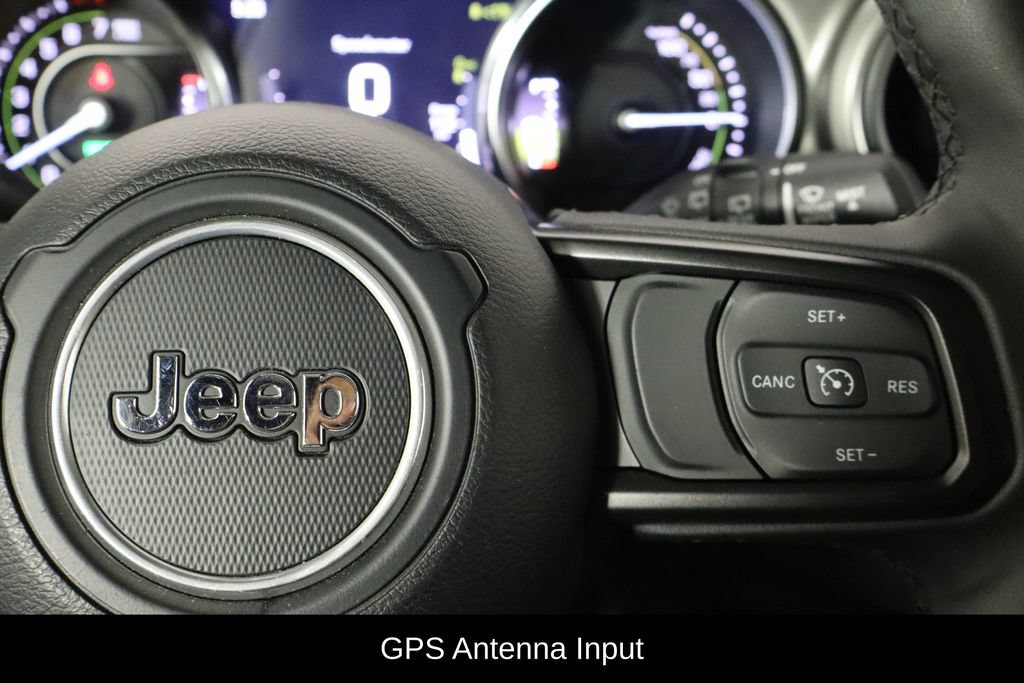 Used 2023 Jeep Wrangler Unlimited w/ Cold Weather Group AWD/4WD image 10