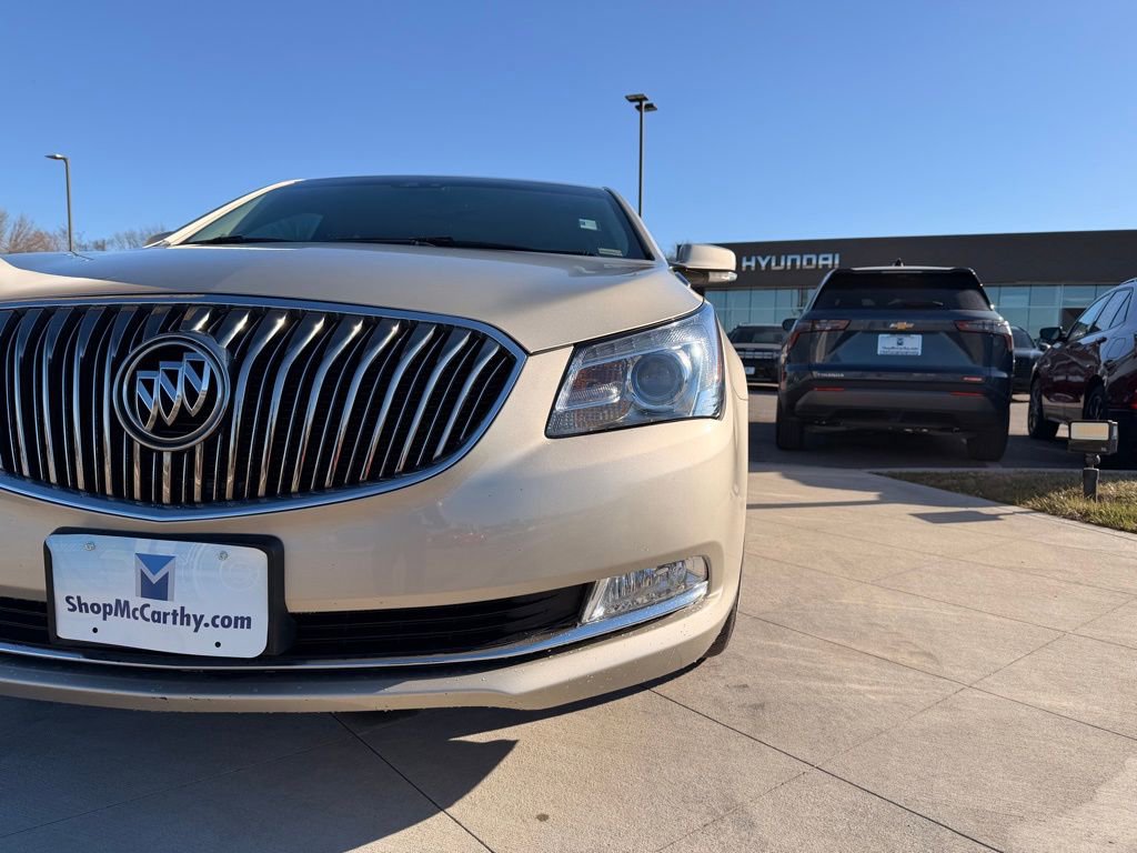 Used 2016 Buick LaCrosse Leather w/ Driver Confidence Package #1 FWD image 9