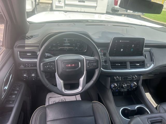 Used 2023 GMC Yukon SLT w/ SLT Premium Package AWD/4WD image 28