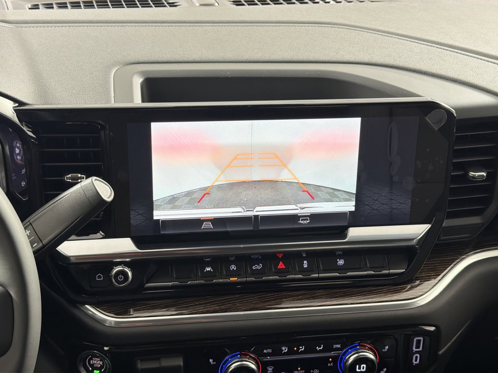 New 2026 GMC Sierra 1500 SLE image 19