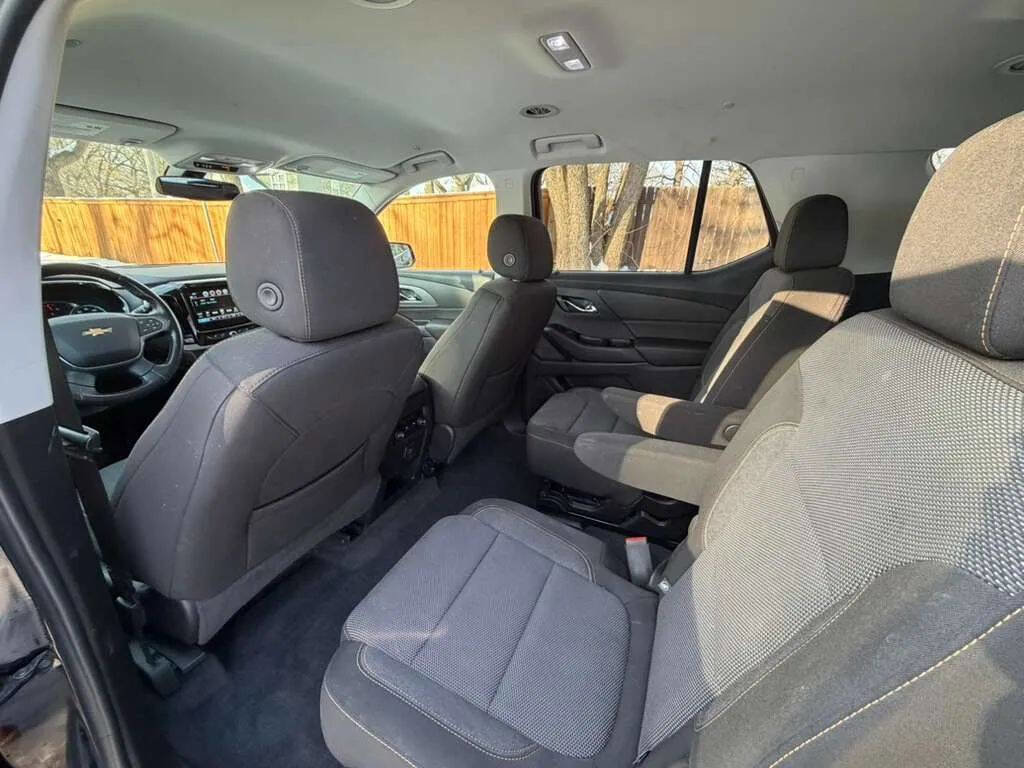 Used 2019 Chevrolet Traverse LT w/ LPO, Floor Liner Package image 12
