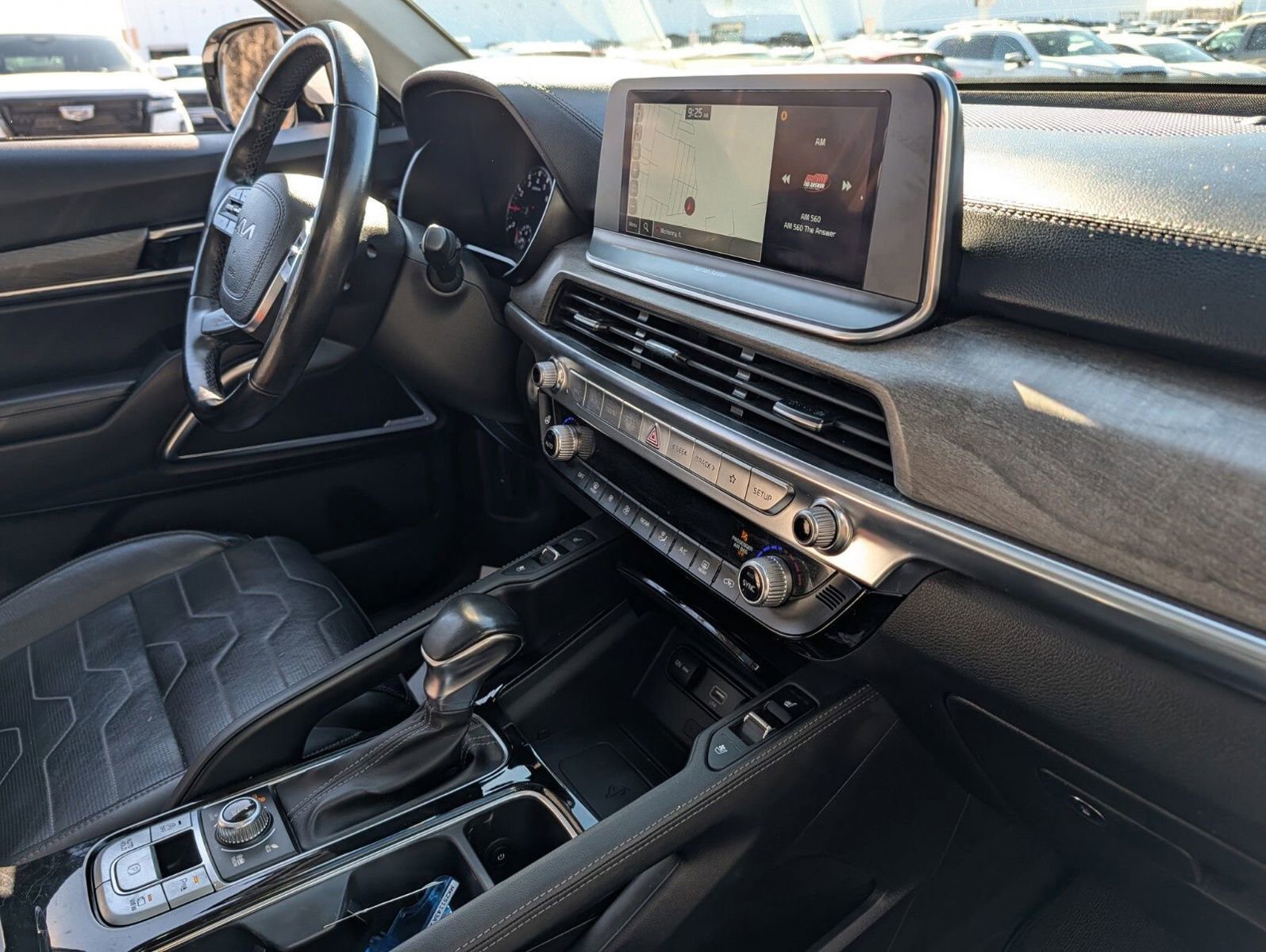 Used 2022 Kia Telluride SX w/ SX Prestige Package image 29