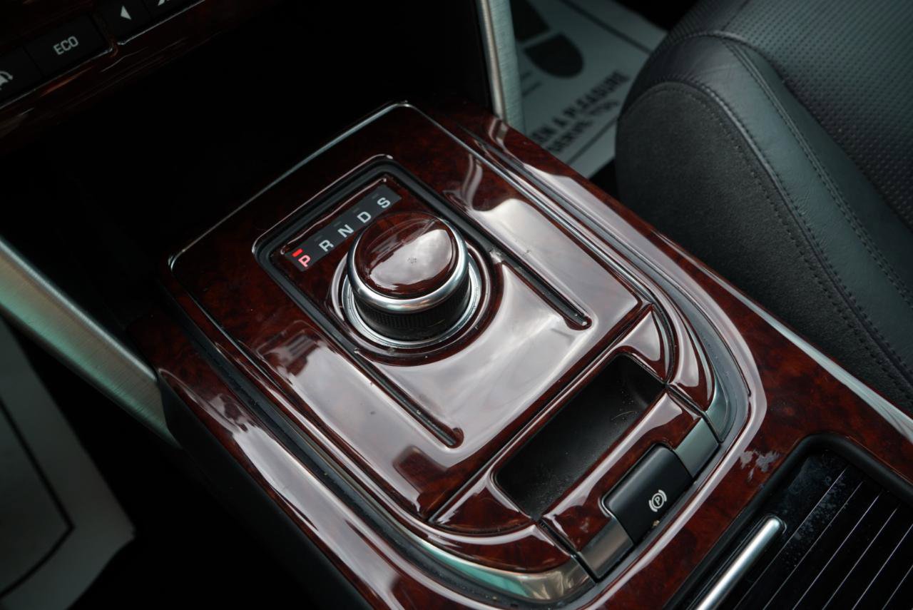 Used 2017 Land Rover Discovery Sport HSE Luxury image 44