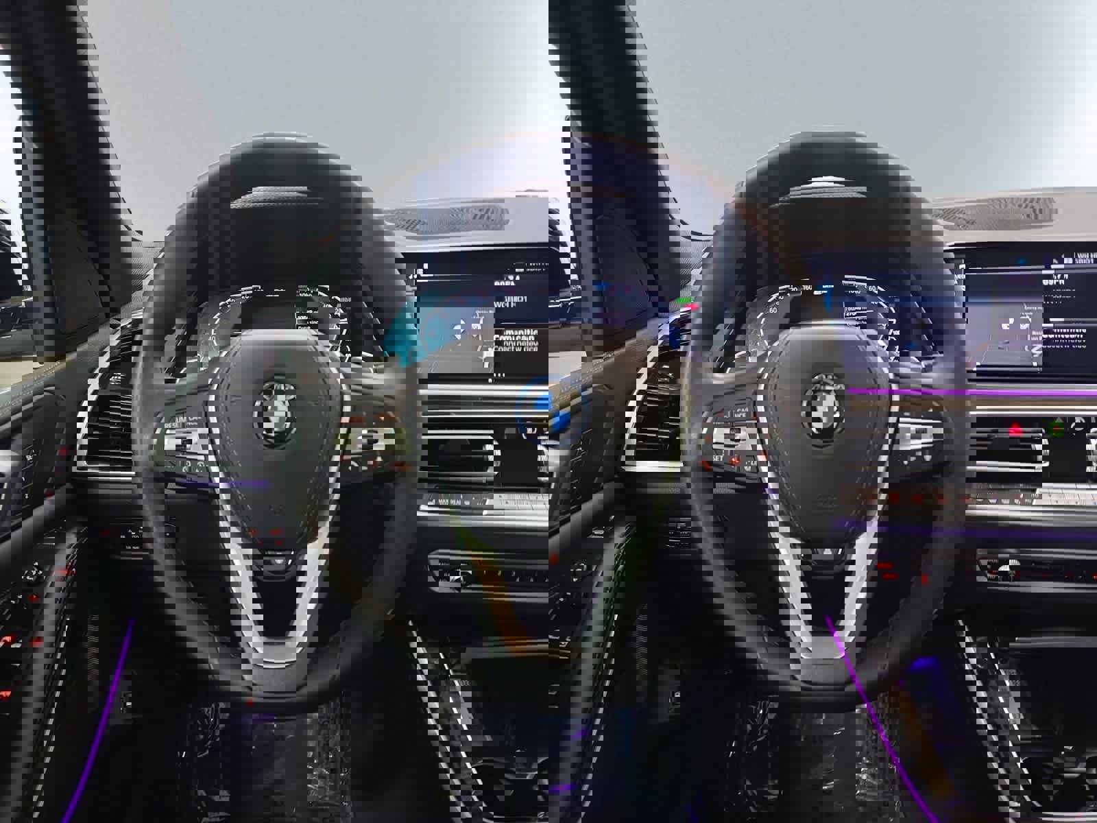 Used 2023 BMW X5 xDrive45e w/ Parking Assistance Package image 18