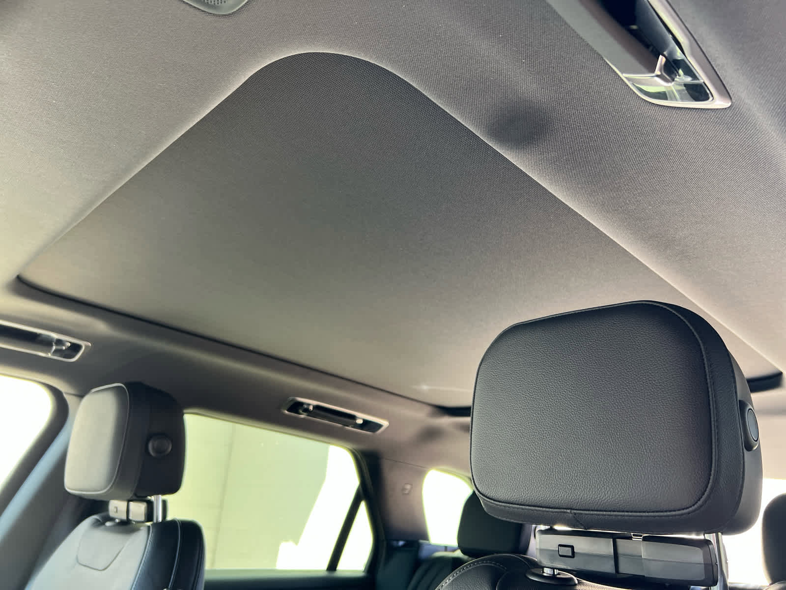 Used 2025 Land Rover Range Rover Sport image 14