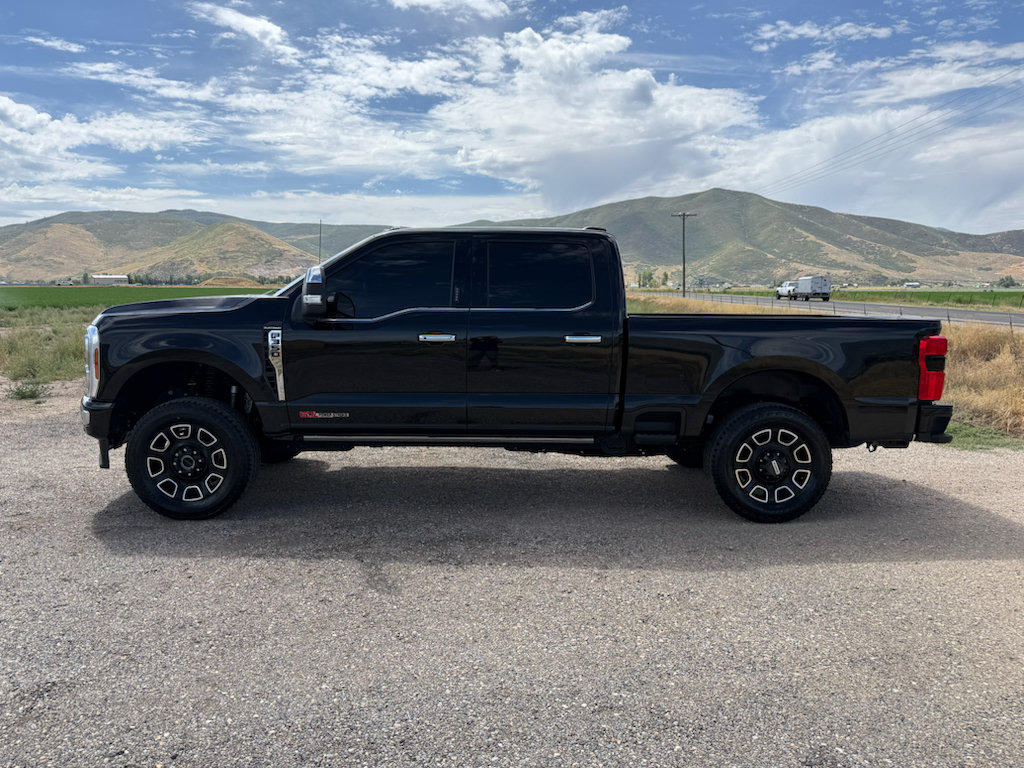 Used 2024 Ford F350 Platinum AWD/4WD image 4