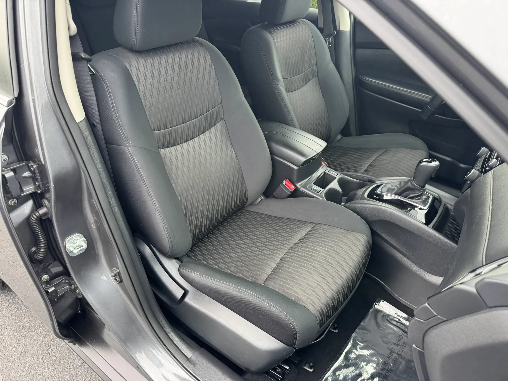 Used 2018 Nissan Rogue S w/ S Value Package AWD/4WD image 25