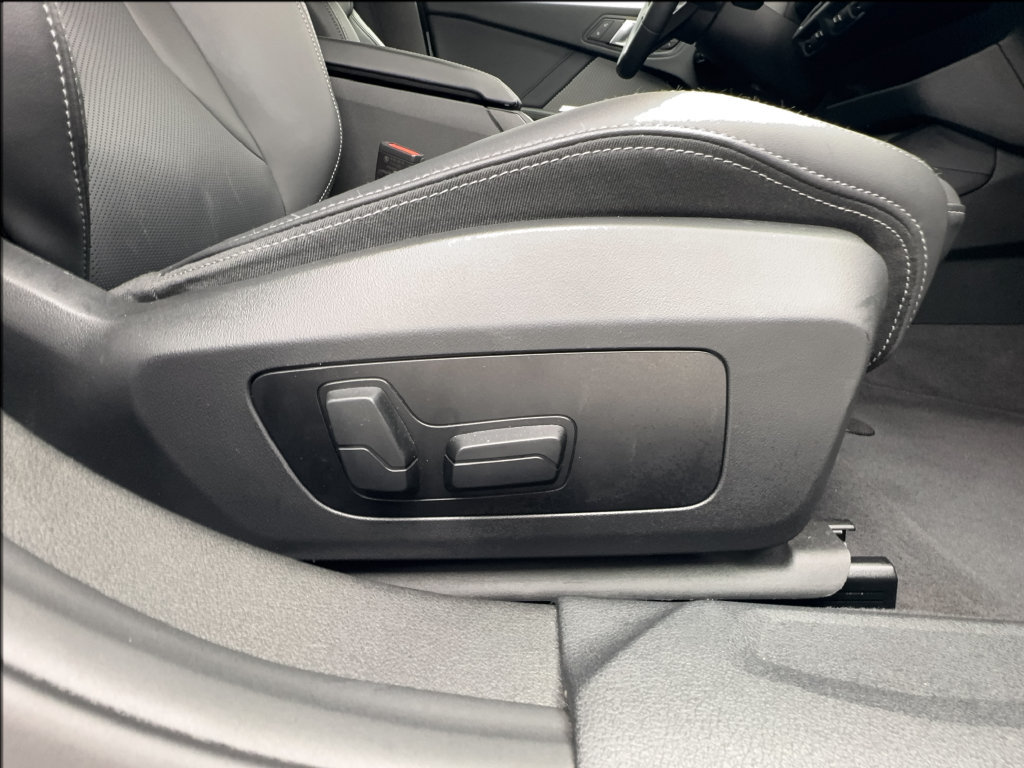 Used 2025 BMW 228i xDrive AWD/4WD image 29