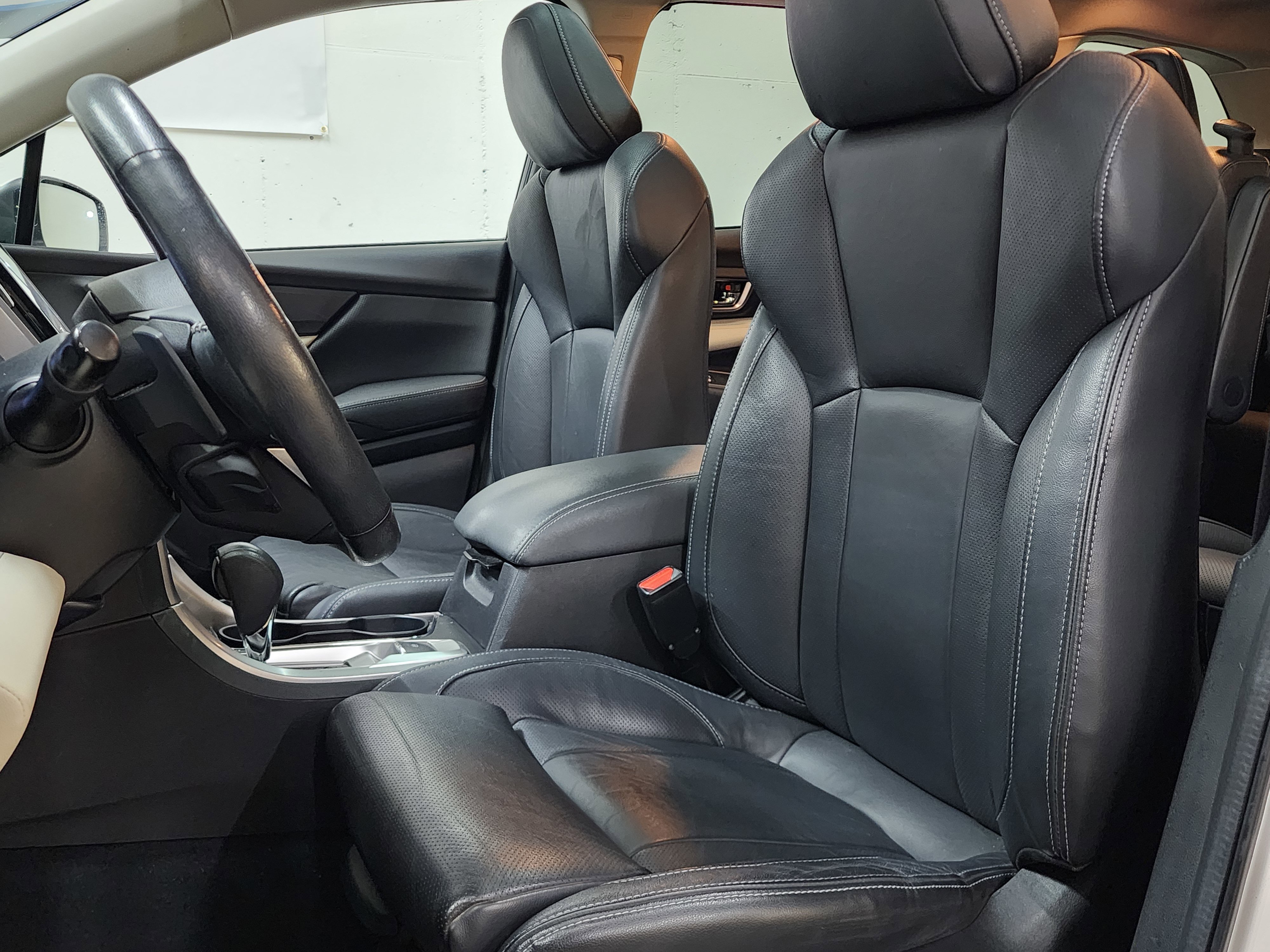 Used 2021 Subaru Ascent Limited w/ Technology Package image 12