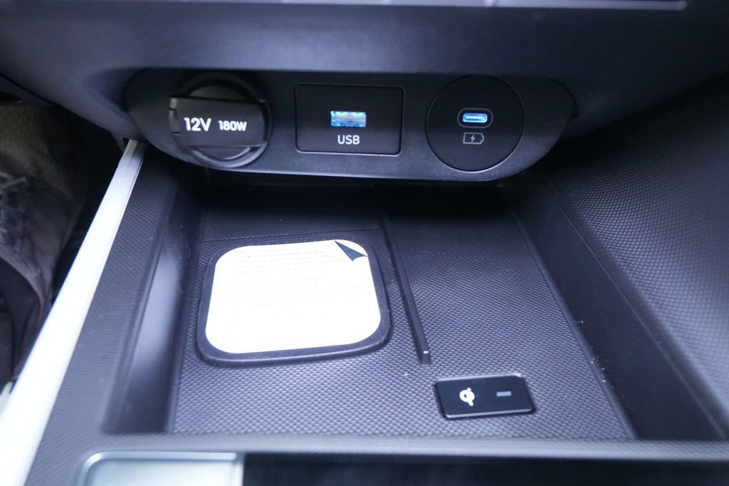 New 2026 Hyundai Elantra Limited image 33