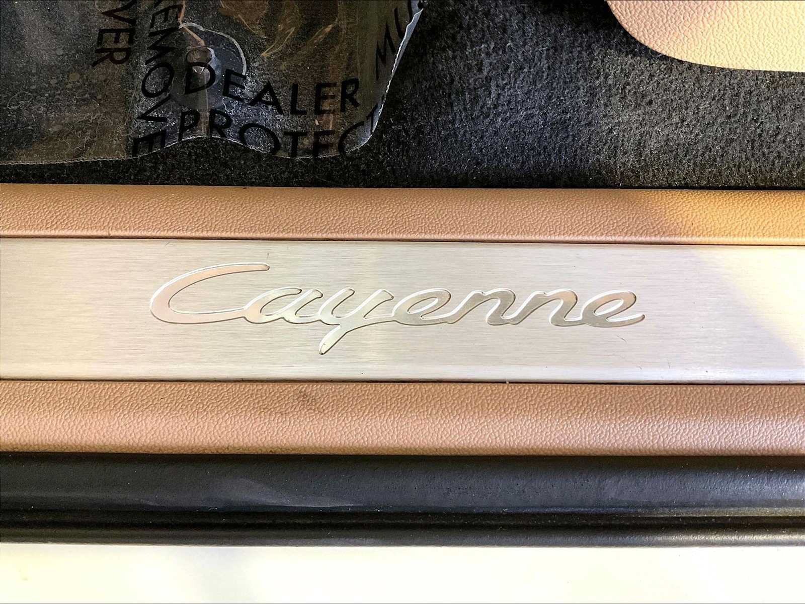 Certified 2022 Porsche Cayenne AWD/4WD image 19