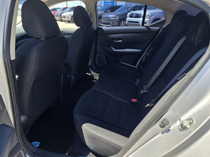 Used 2022 Nissan Sentra S FWD image 11