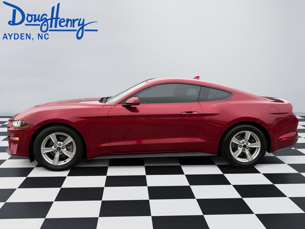 Used 2022 Ford Mustang EcoBoost image 2