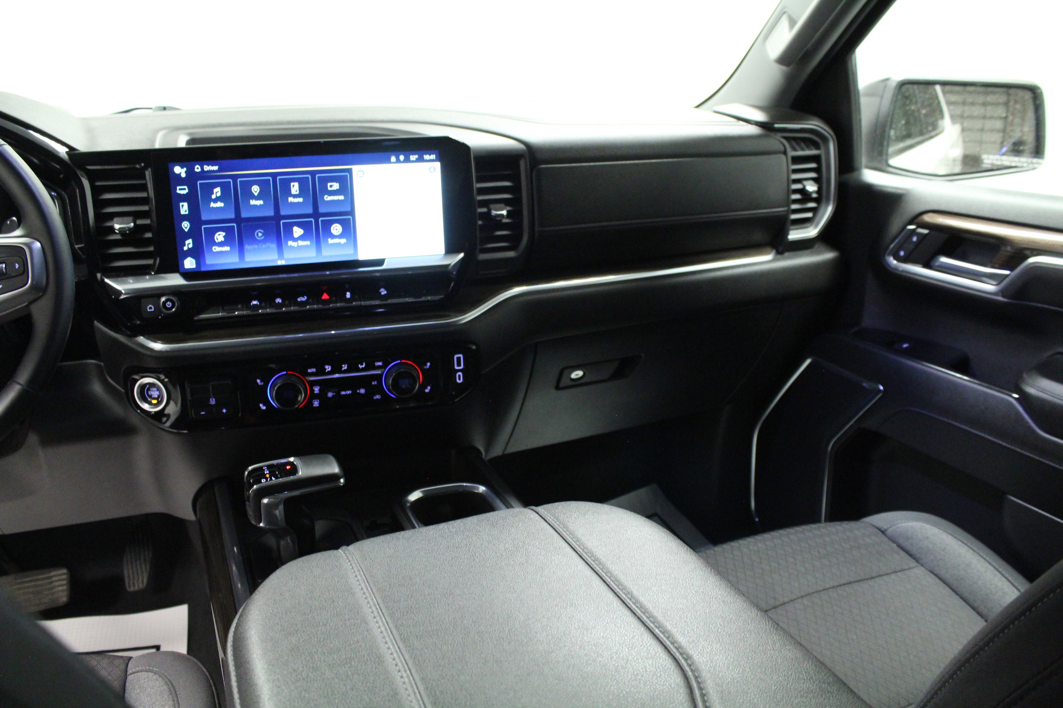 Used 2024 Chevrolet Silverado 1500 RST image 19