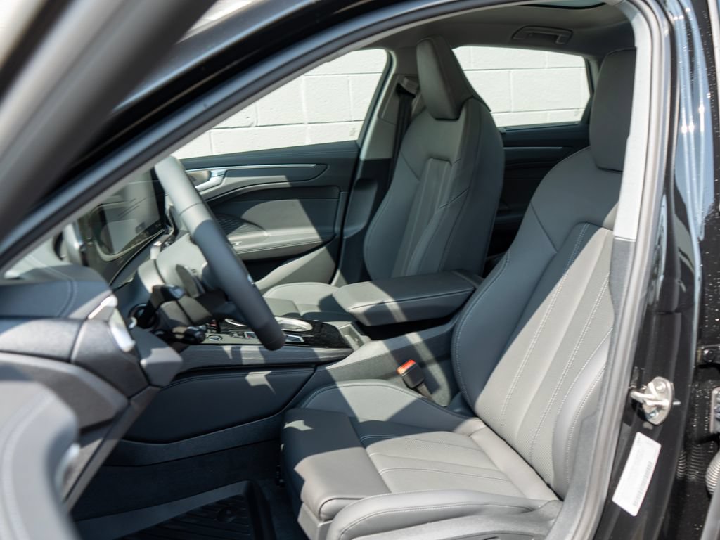 New 2026 Audi A6 Premium Plus AWD/4WD image 8