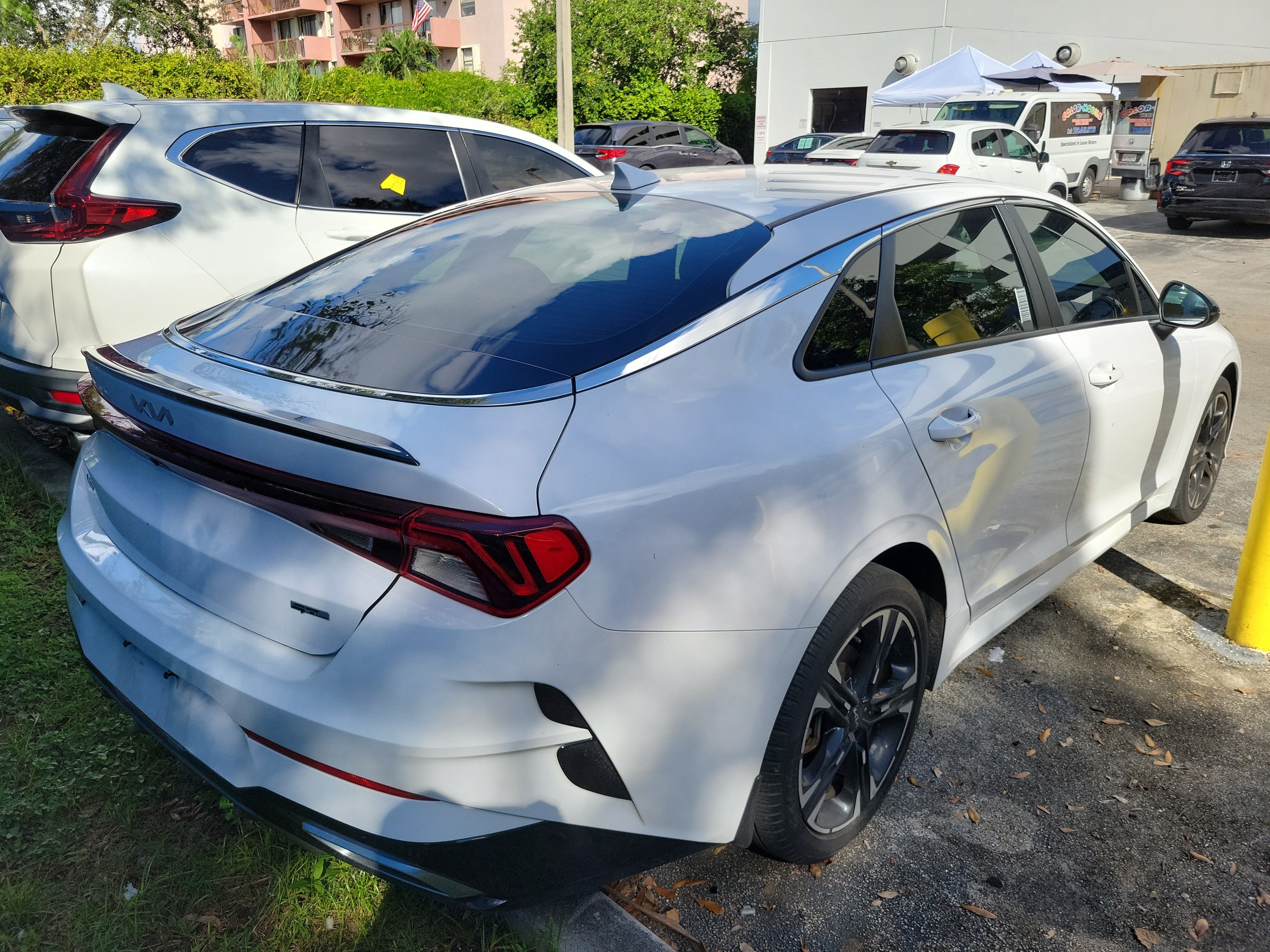 Used 2024 Kia K5 GT-Line w/ GT-Line Premium Package FWD image 3