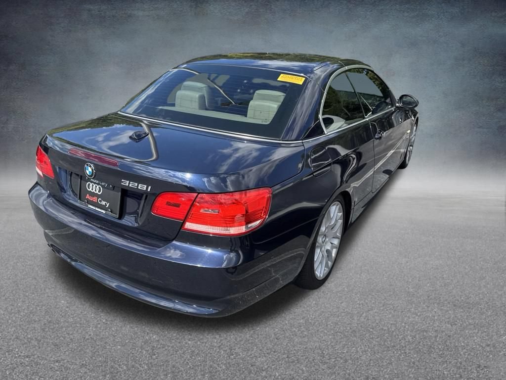 Used 2007 BMW 328i Convertible RWD image 12