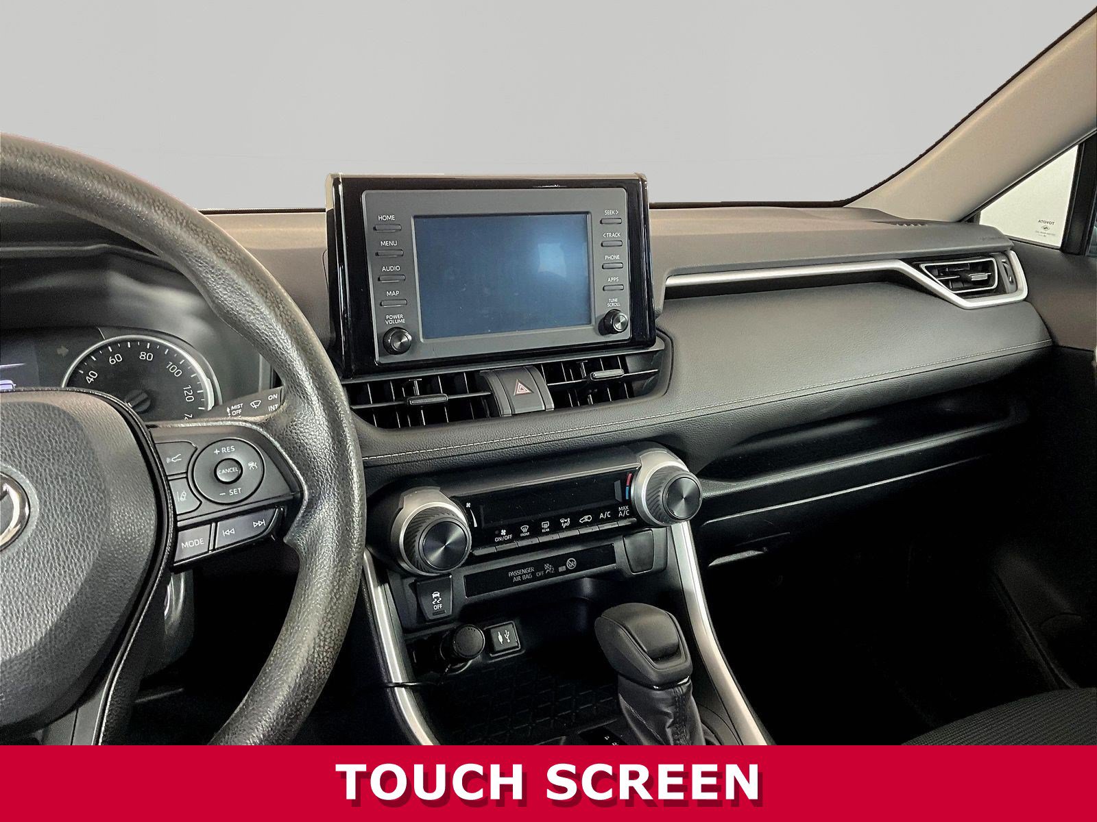 Used 2019 Toyota RAV4 LE w/ Carpet Mat Package FWD image 9