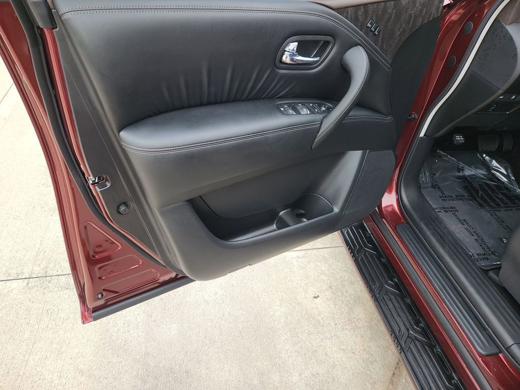 Certified 2024 Nissan Armada Platinum w/ Captain's Chairs Package image 31