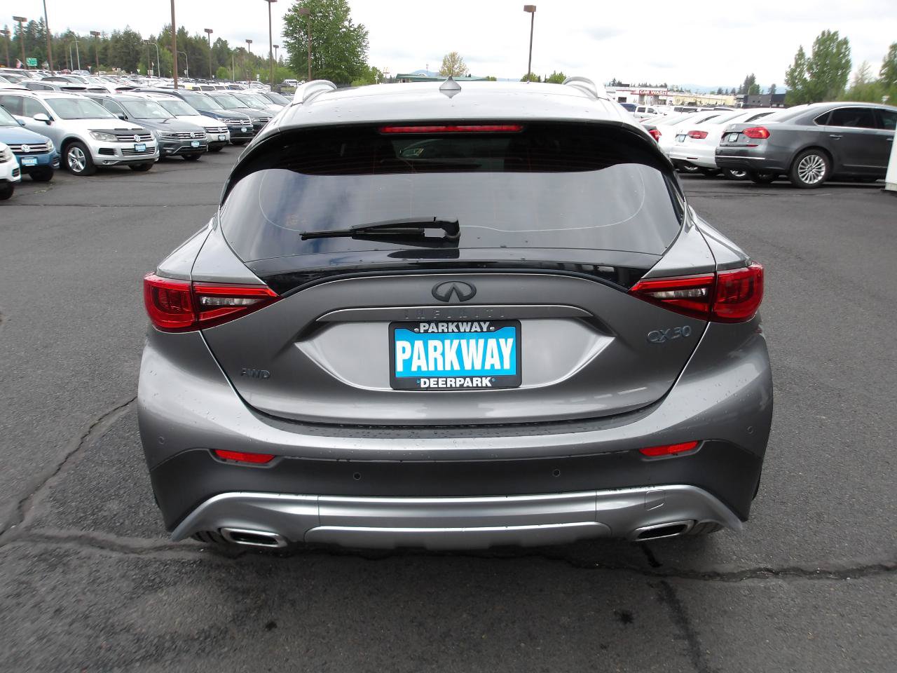 Used 2018 INFINITI QX30 Premium w/ Navigation Package AWD/4WD image 4