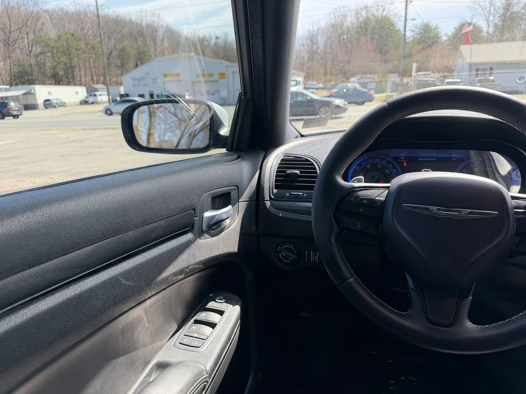 Used 2016 Chrysler 300 S image 32