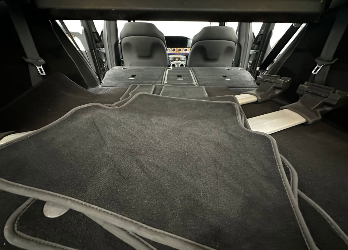 Used 2017 Mercedes-Benz E 400 4MATIC Wagon image 14