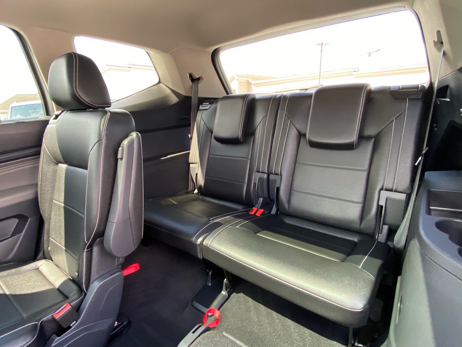 Used 2023 Volkswagen Atlas SE w/ Panoramic Sunroof Package AWD/4WD image 19