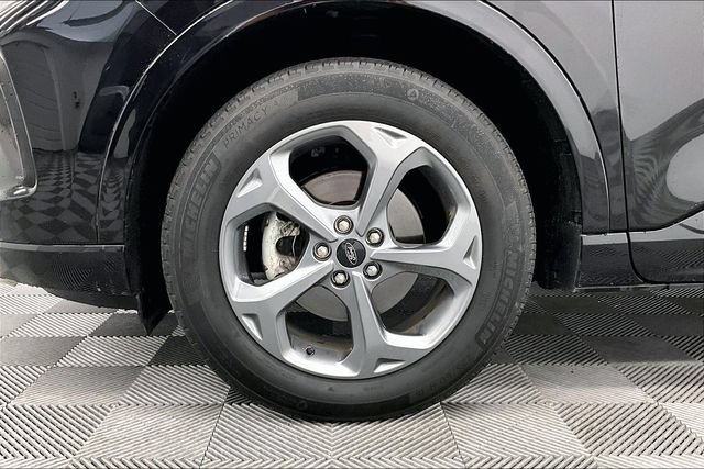 Used 2024 Ford Escape ST-Line w/ Tech Pack #1 AWD/4WD image 10