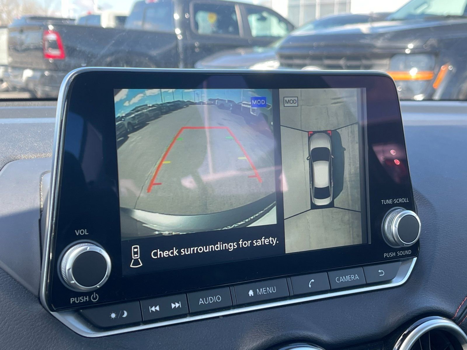 Used 2025 Nissan Sentra SR w/ SR Premium Package image 21