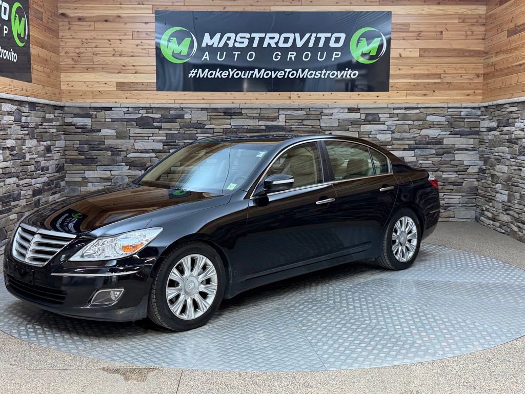 Used 2011 Hyundai Genesis 3.8 w/ Premium Navigation Pkg 3 RWD image 5